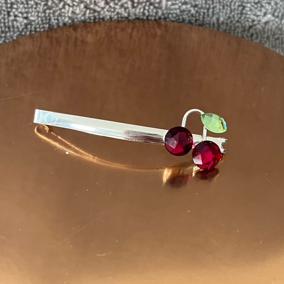 Swarovski Accessories - Swarovski hair pin